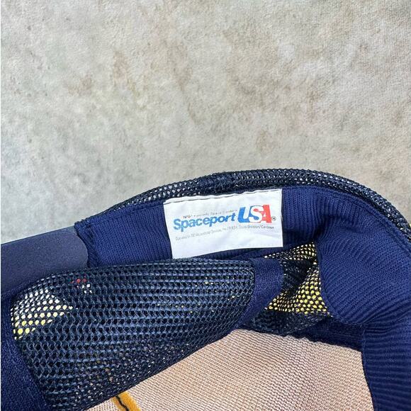 Vintage 80s Nasa Kennedy Space Station Trucker Hat One Size Mesh Back Navy USA - Picture 7 of 8